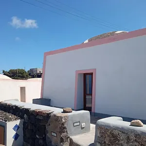 https://la-casa-dei-nonni-pantelleria-island.sicilyhotelsitaly.net